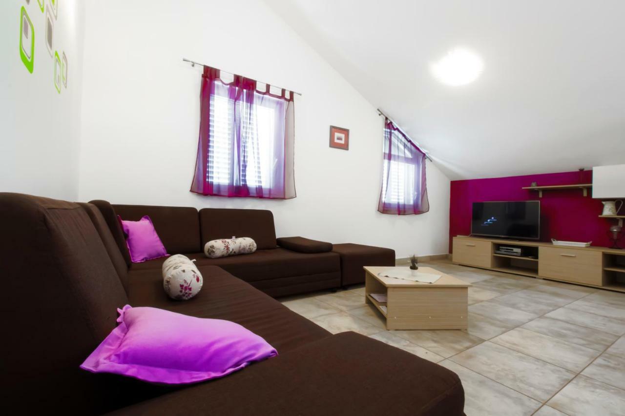 Apartmani Gnjidic Srima Zewnętrze zdjęcie